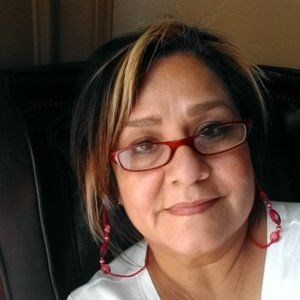 Meet your Posher, Evelyn